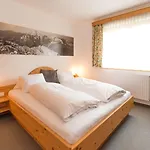 Apart Otel Pension- Kristall 3*