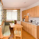 Pension- Kristall Apart Otel