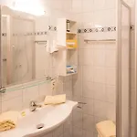 Apart Otel Pension- Kristall 3*