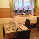 Pension- Kristall Apart Otel