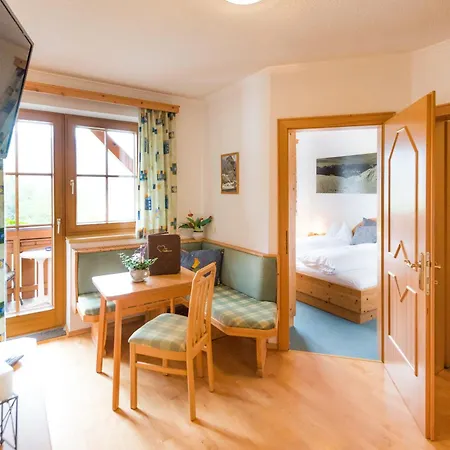 Pension- Kristall Tröpolach