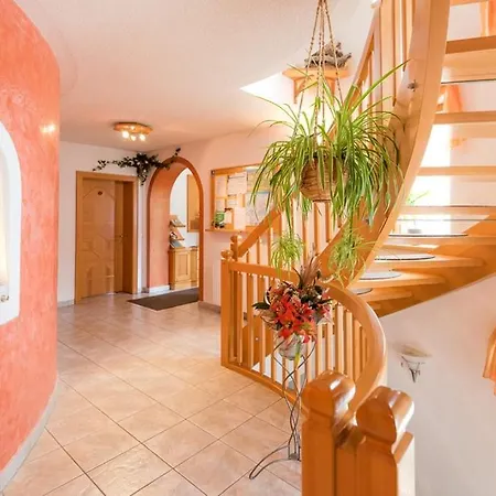 Apart-hotel Pension- Kristall Tröpolach