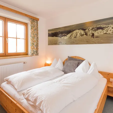 Pension- Kristall Appart hôtel 3*