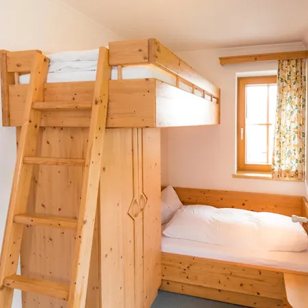 Pension- Kristall 3* Tröpolach