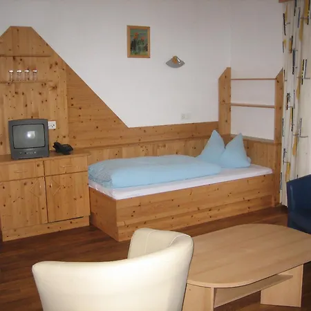 Pension- Kristall Tröpolach