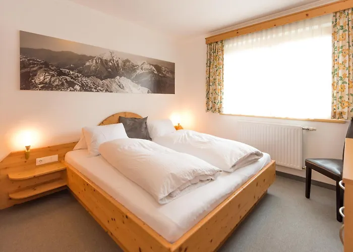 Apart Otel Pension- Kristall 3*