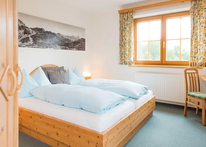 Pension- Kristall 3* Tröpolach